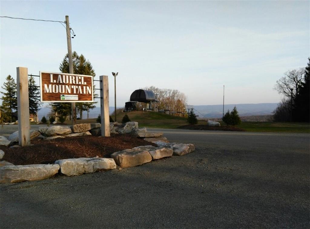 Entrance sign for Laurel Mountain