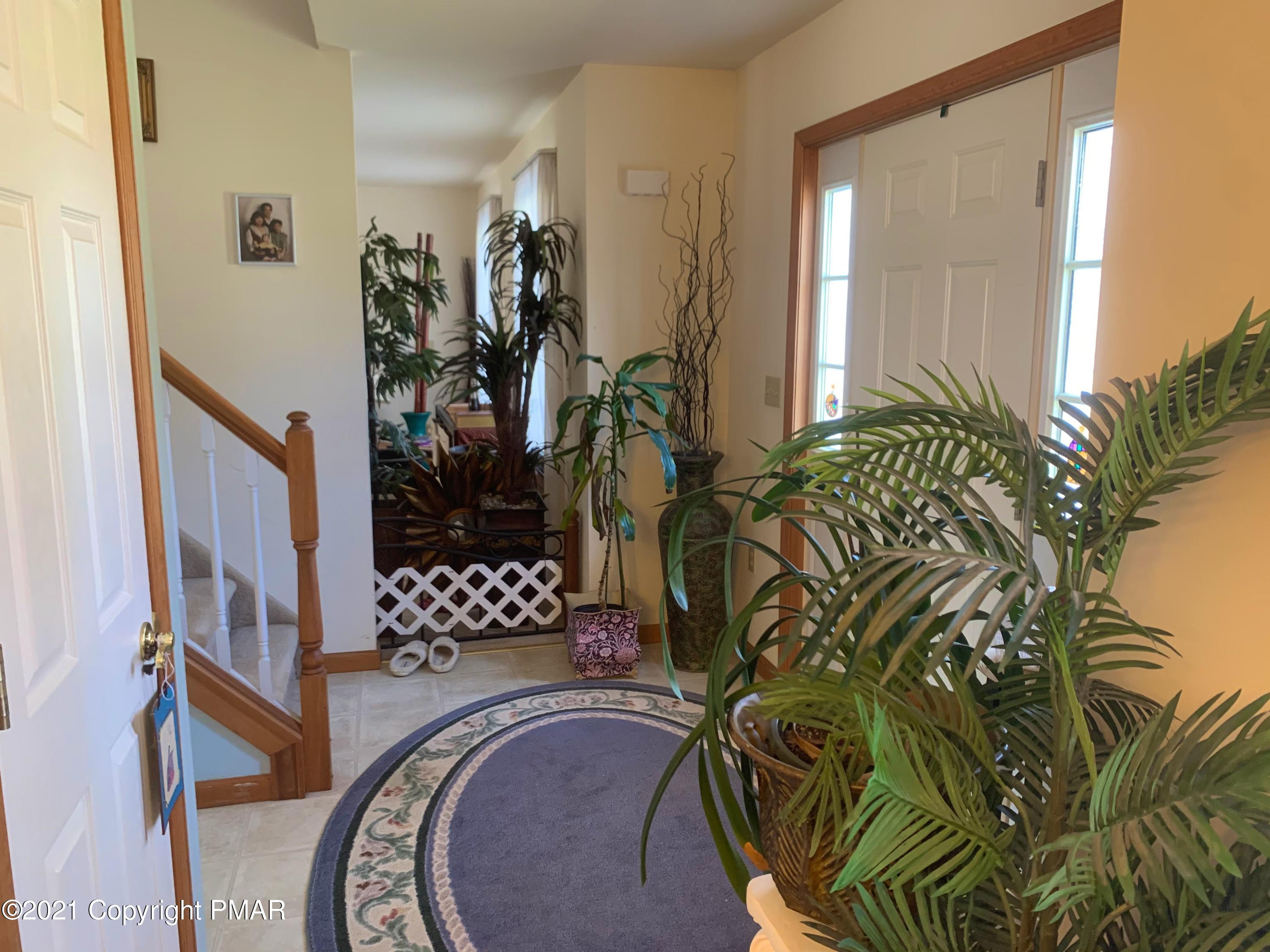 118 Legion Road Gilbert, PA 18331 - Photo 15 of 25 IMG_2137