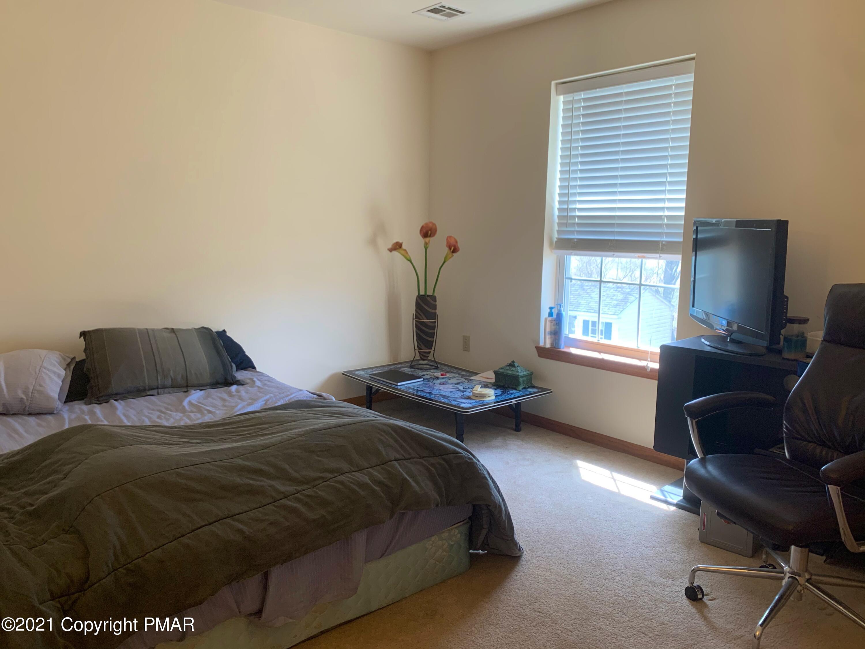 118 Legion Road Gilbert, PA 18331 - Photo 18 of 25 IMG_2156