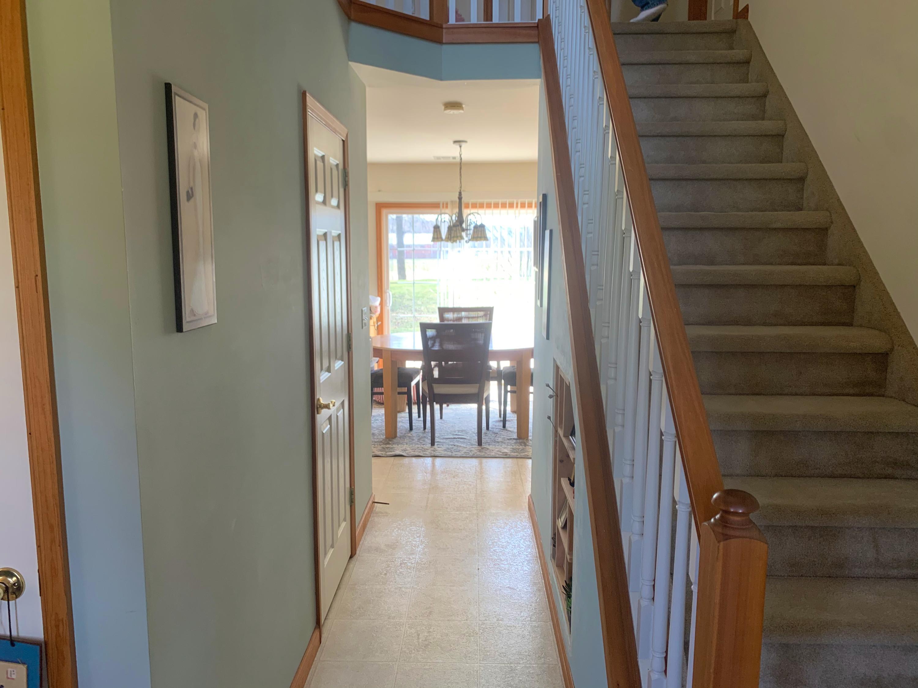 118 Legion Road Gilbert, PA 18331 - Photo 3 of 25 IMG_2138