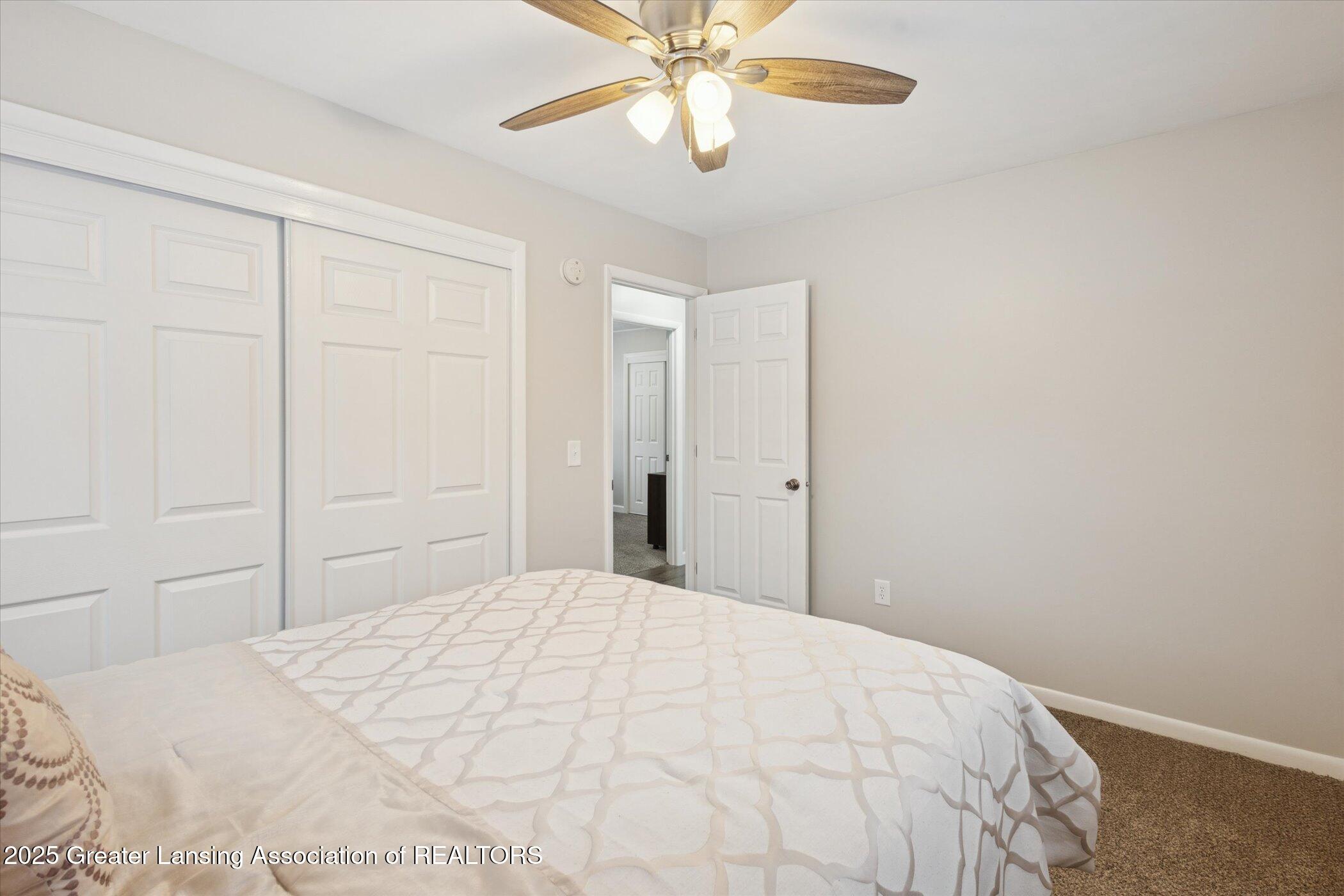 611 South Canal Road Lansing, MI 48917 - Photo 14 of 34 19-611 S Canal Rd Lansing, MI 48917-Win