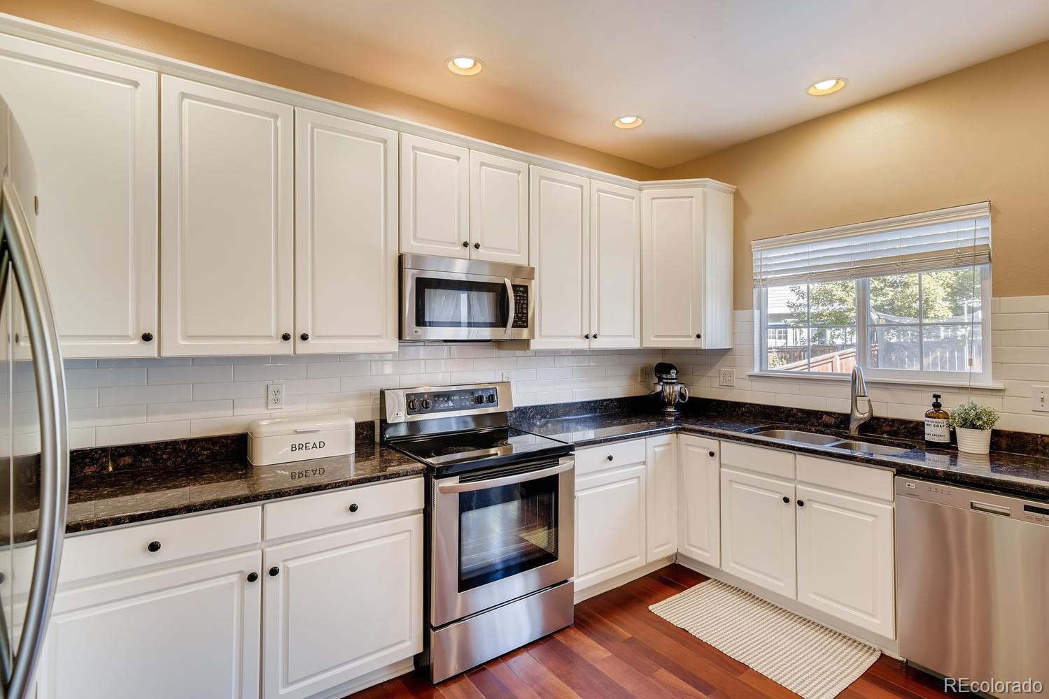 1105 Riddlewood Road Highlands Ranch, CO 80129 - Photo 2 of 28