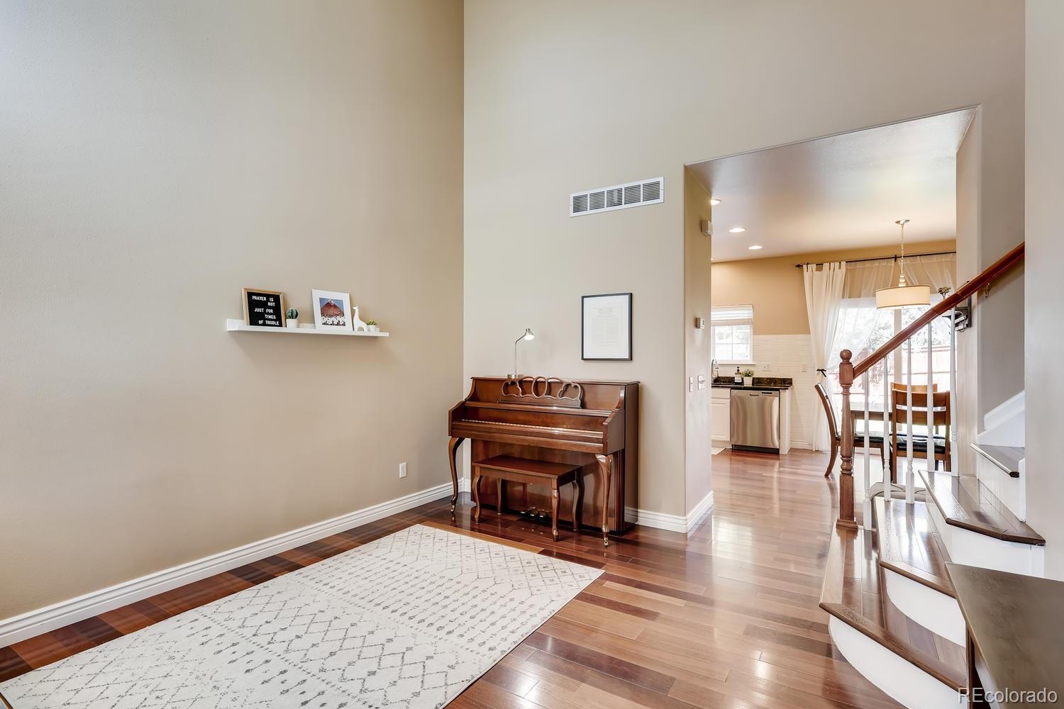 1105 Riddlewood Road Highlands Ranch, CO 80129 - Photo 10 of 28
