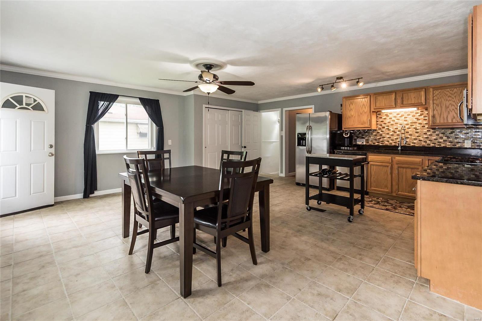 3737 Weber Road St. Louis, MO 63125 - Photo 7 of 19 Gallery Image 7