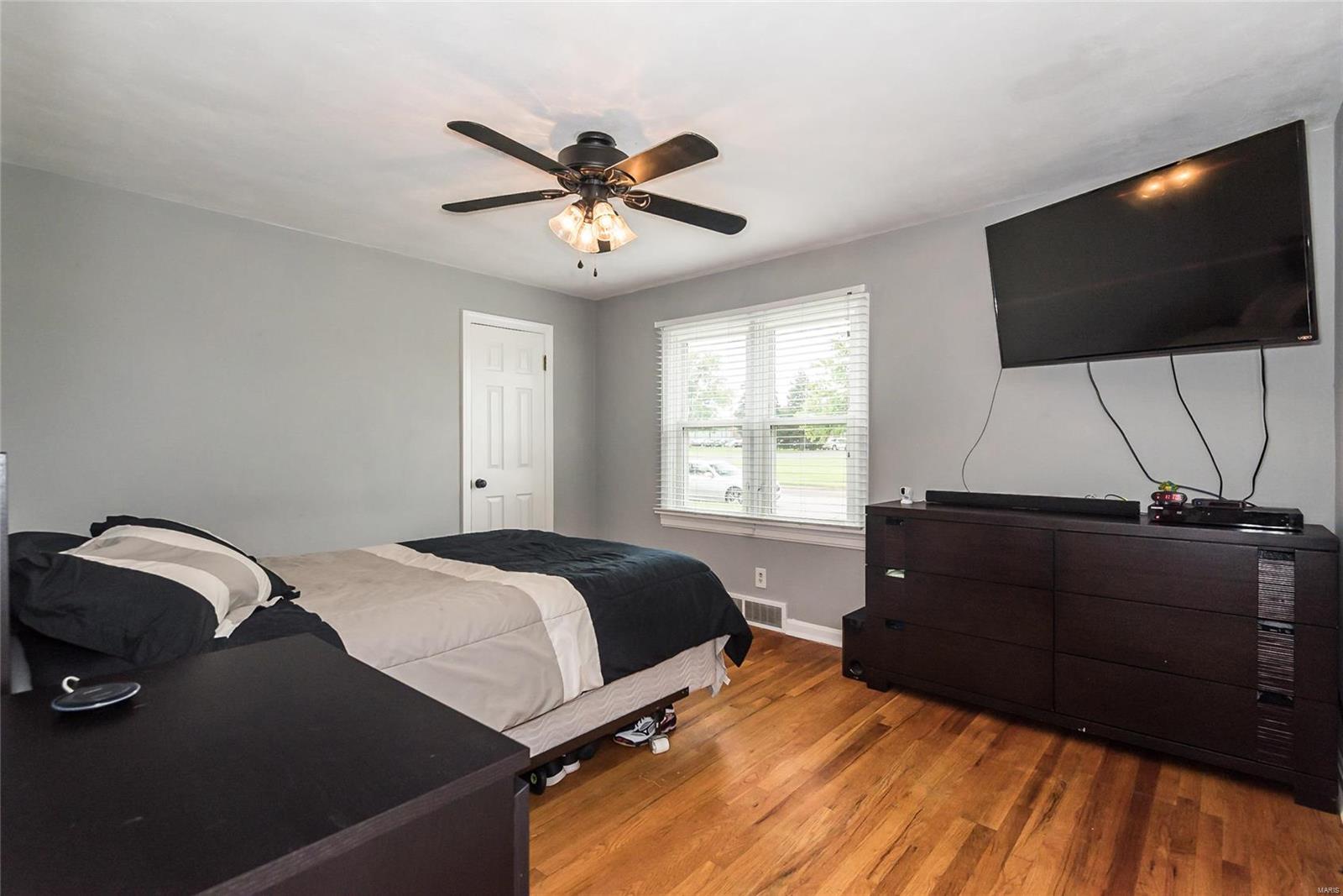3737 Weber Road St. Louis, MO 63125 - Photo 8 of 19 Gallery Image 8