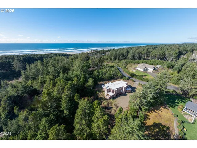 $284,900 | 80 Southeast Bracken Terrace, South Beach, OR 97366