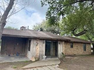 $125,000 | 202 East Houston Street, George West, TX 78022