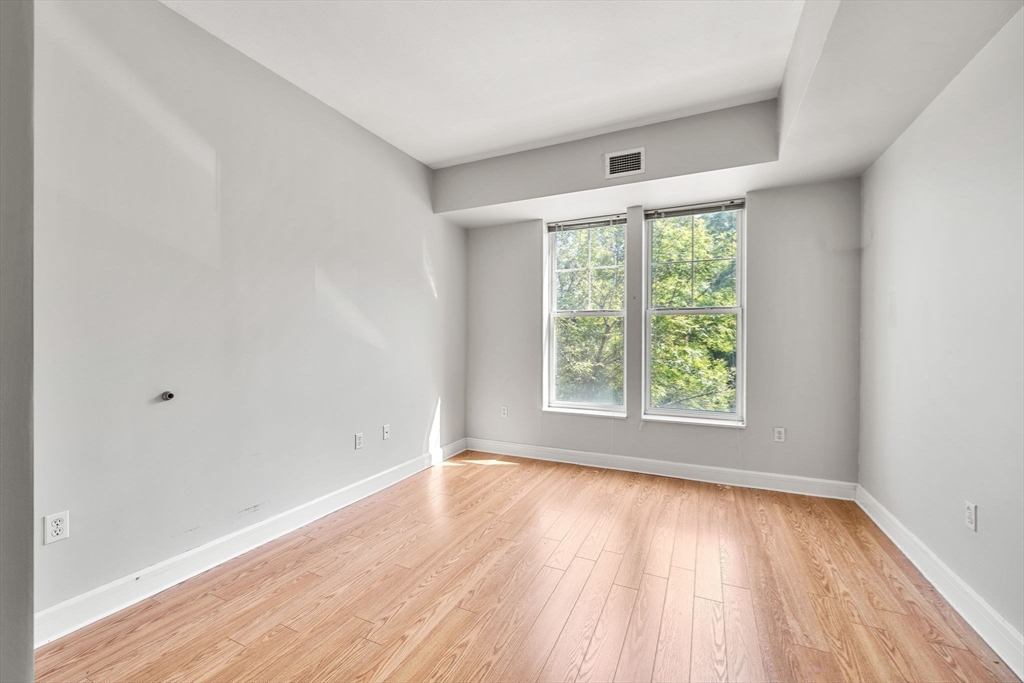 38 Village Road, Unit 202 Middleton, MA 01949 - Photo 13 of 42 Gallery Image 13