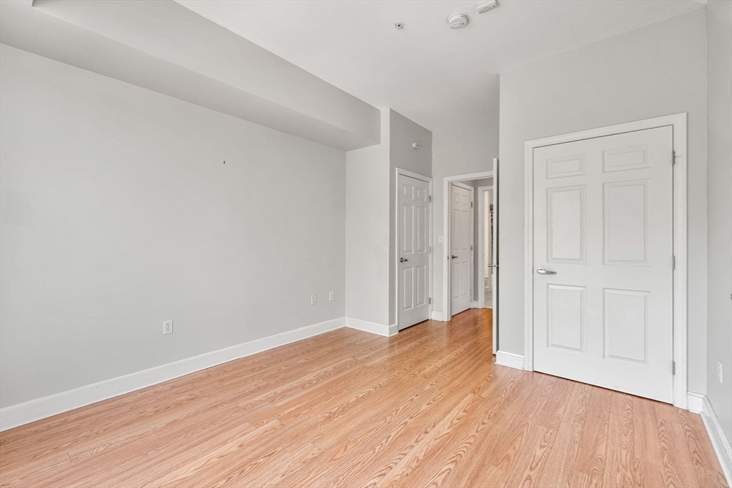 38 Village Road, Unit 202 Middleton, MA 01949 - Photo 15 of 42 Gallery Image 15