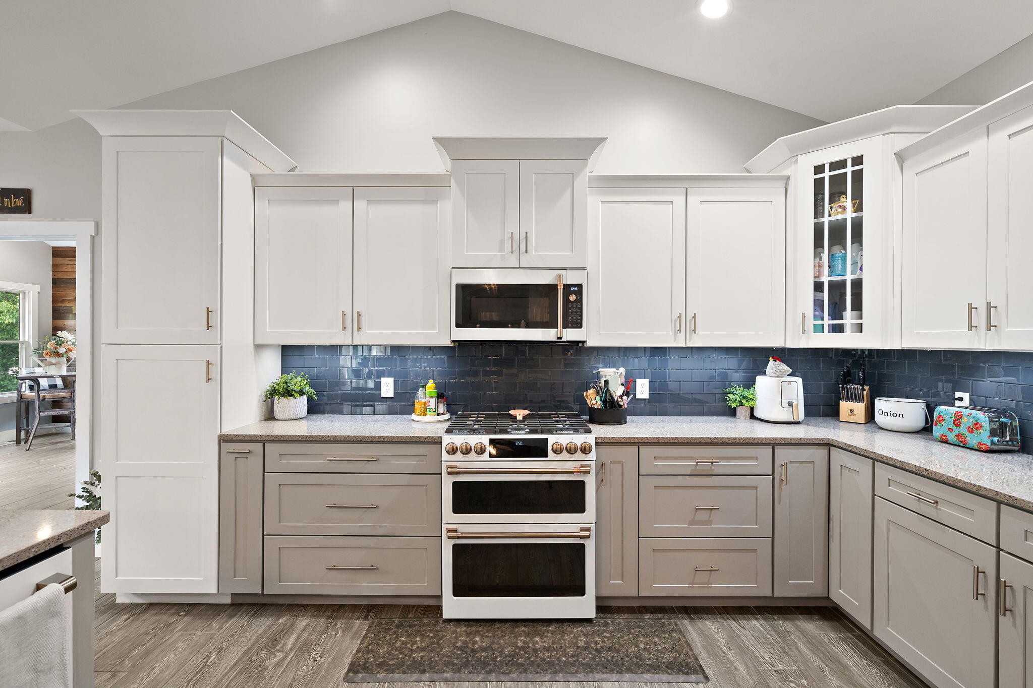 10186 Rustic Drive Demotte, IN 46310 - Photo 15 of 65 2048x1365