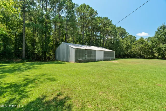 $275,000 | 181 County Road 1830, Pachuta, MS 39347