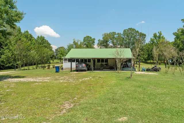 $275,000 | 181 County Road 1830, Pachuta, MS 39347
