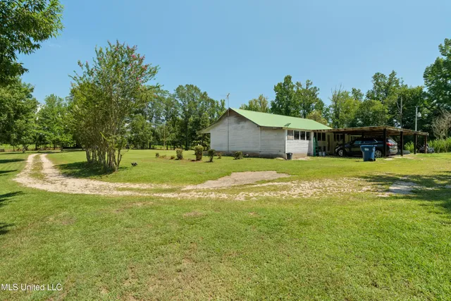 $275,000 | 181 County Road 1830, Pachuta, MS 39347