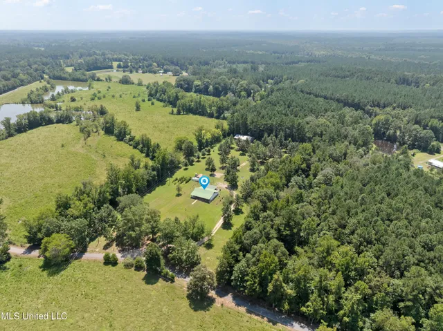$275,000 | 181 County Road 1830, Pachuta, MS 39347