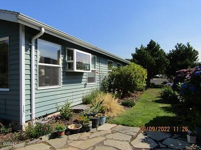 1240 Southwest Sailfish Loop Waldport, OR 97394 - Photo 25 of 29 Side Yard