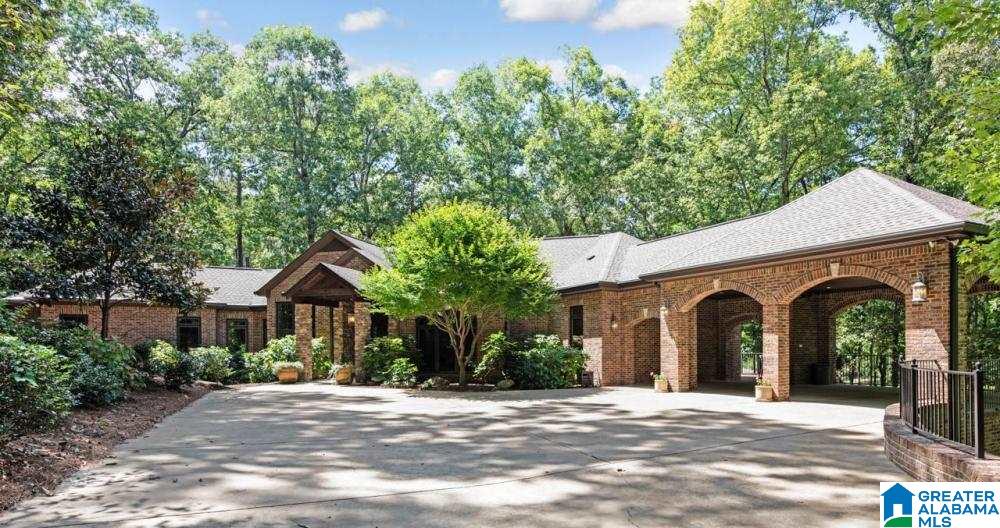 225 Valley Lake Road Columbiana, AL 35051 - Photo 2 of 50