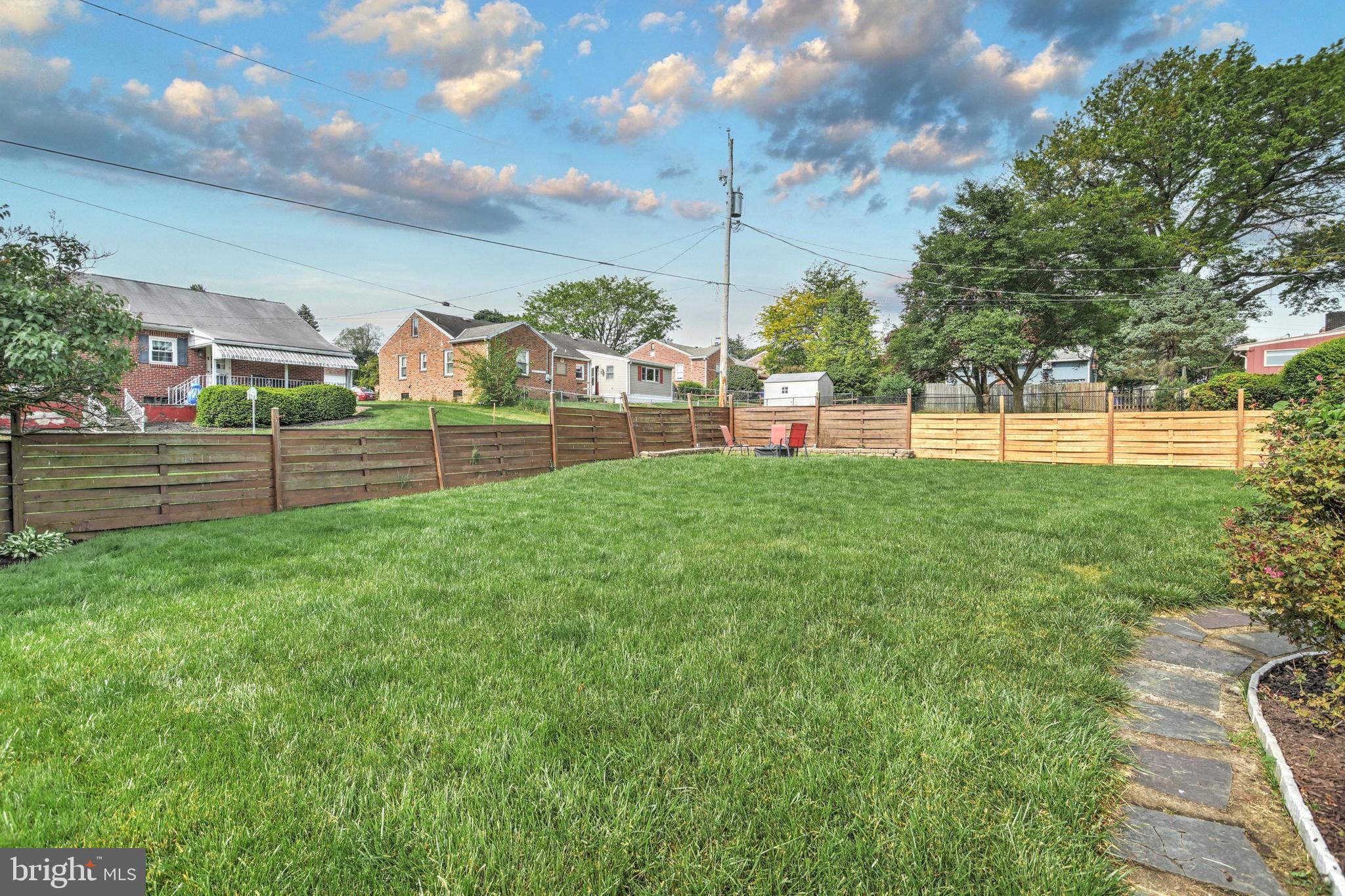 1174 Southern Road York, PA 17403 - Photo 3 of 37 Gallery Image 3