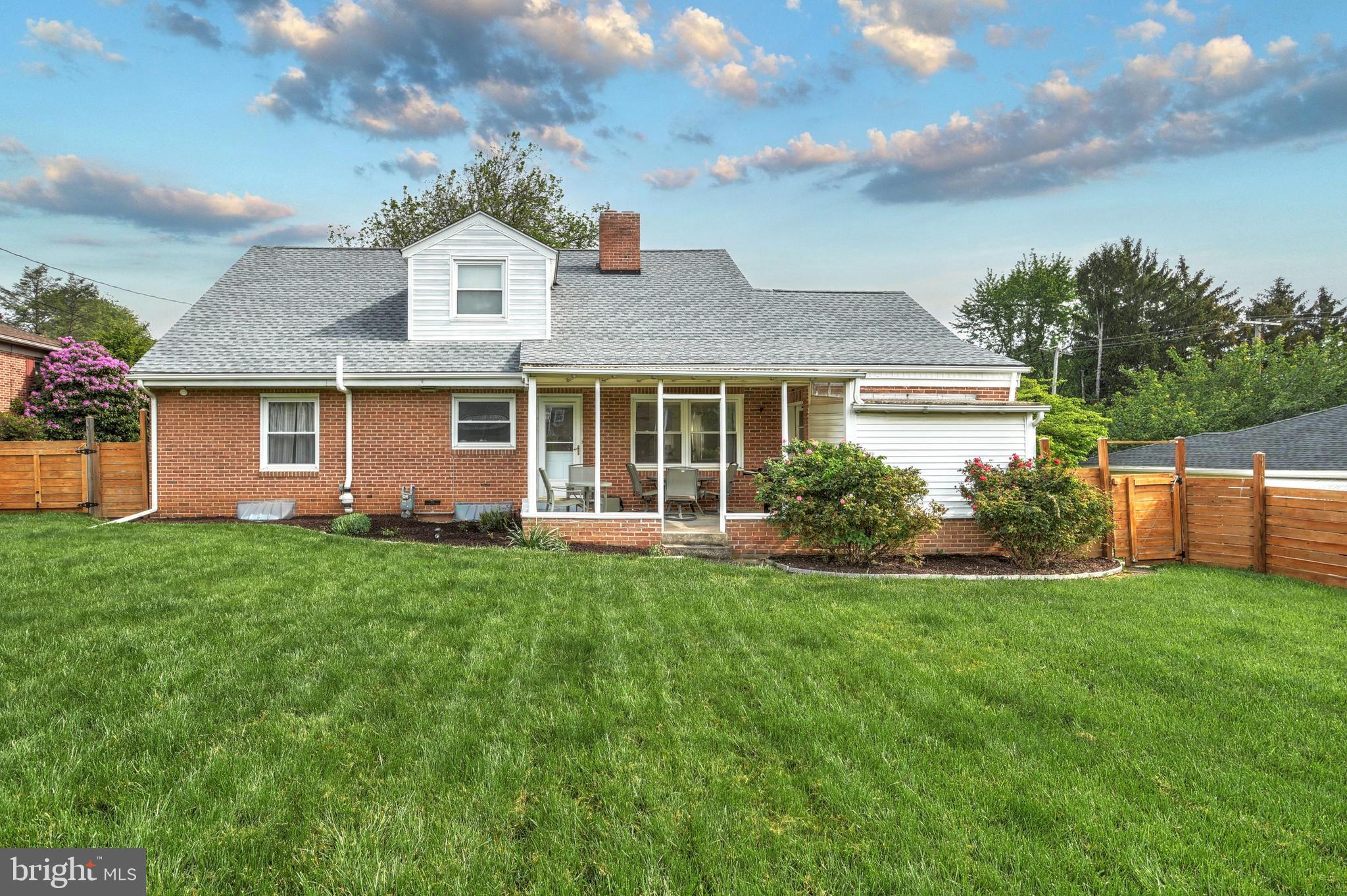 1174 Southern Road York, PA 17403 - Photo 6 of 37 Gallery Image 6
