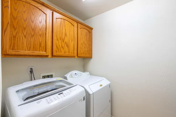 $620,000 | 5706 Tres Piezas Drive, Sacramento, CA 95835