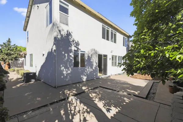 $620,000 | 5706 Tres Piezas Drive, Sacramento, CA 95835