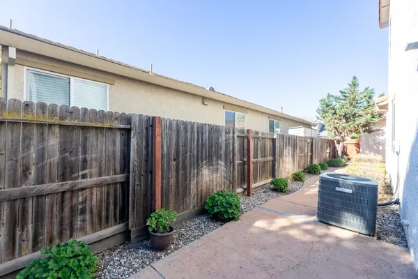 $620,000 | 5706 Tres Piezas Drive, Sacramento, CA 95835