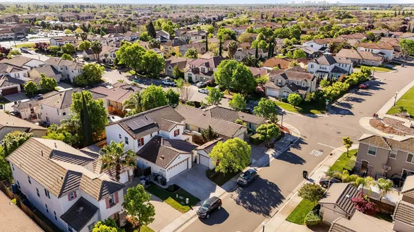 $620,000 | 5706 Tres Piezas Drive, Sacramento, CA 95835