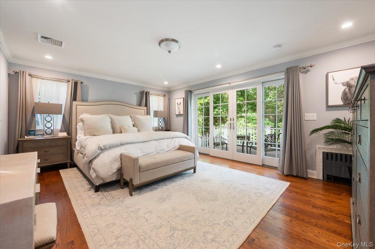 203 Sunset Road Syosset, NY 11791 - Photo 19 of 37