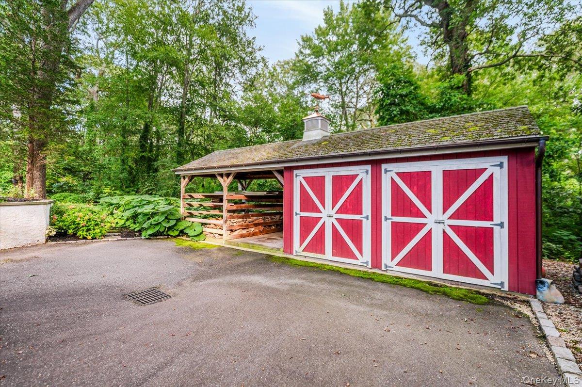 203 Sunset Road Syosset, NY 11791 - Photo 36 of 37