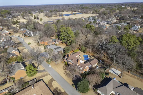 $949,000 | 139 Windemere Circle, Jackson, TN 38305