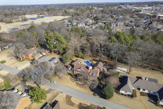 $949,000 | 139 Windemere Circle, Jackson, TN 38305