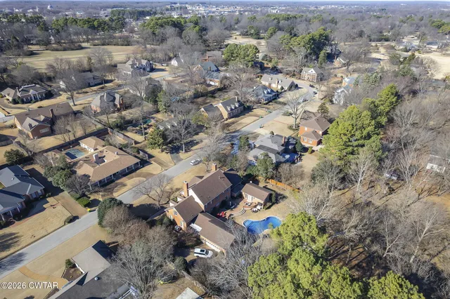 $949,000 | 139 Windemere Circle, Jackson, TN 38305