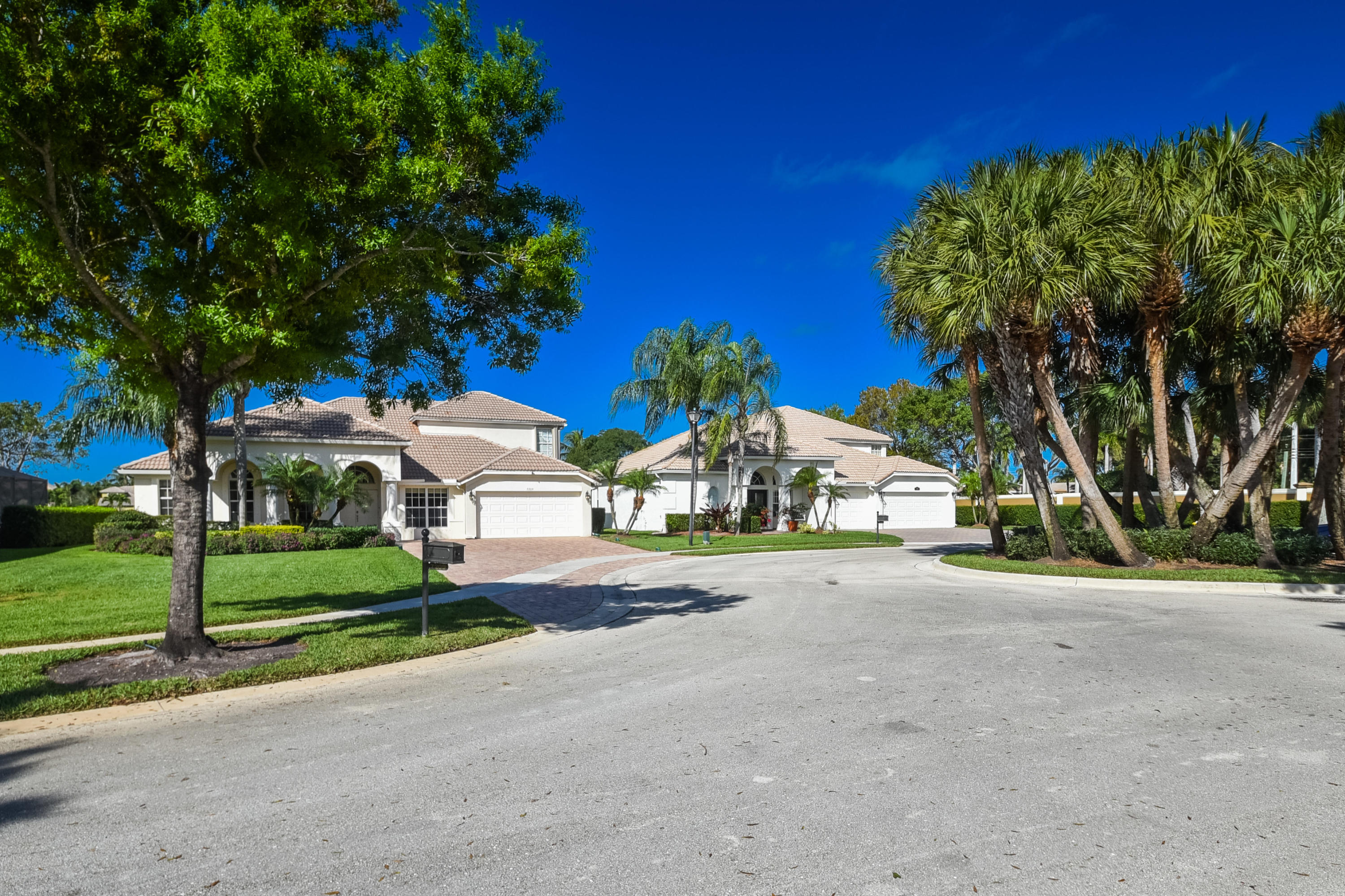 7209 Serrano Terrace Delray Beach, FL 33446 - Photo 14 of 46 Front yard and cul-de-sac