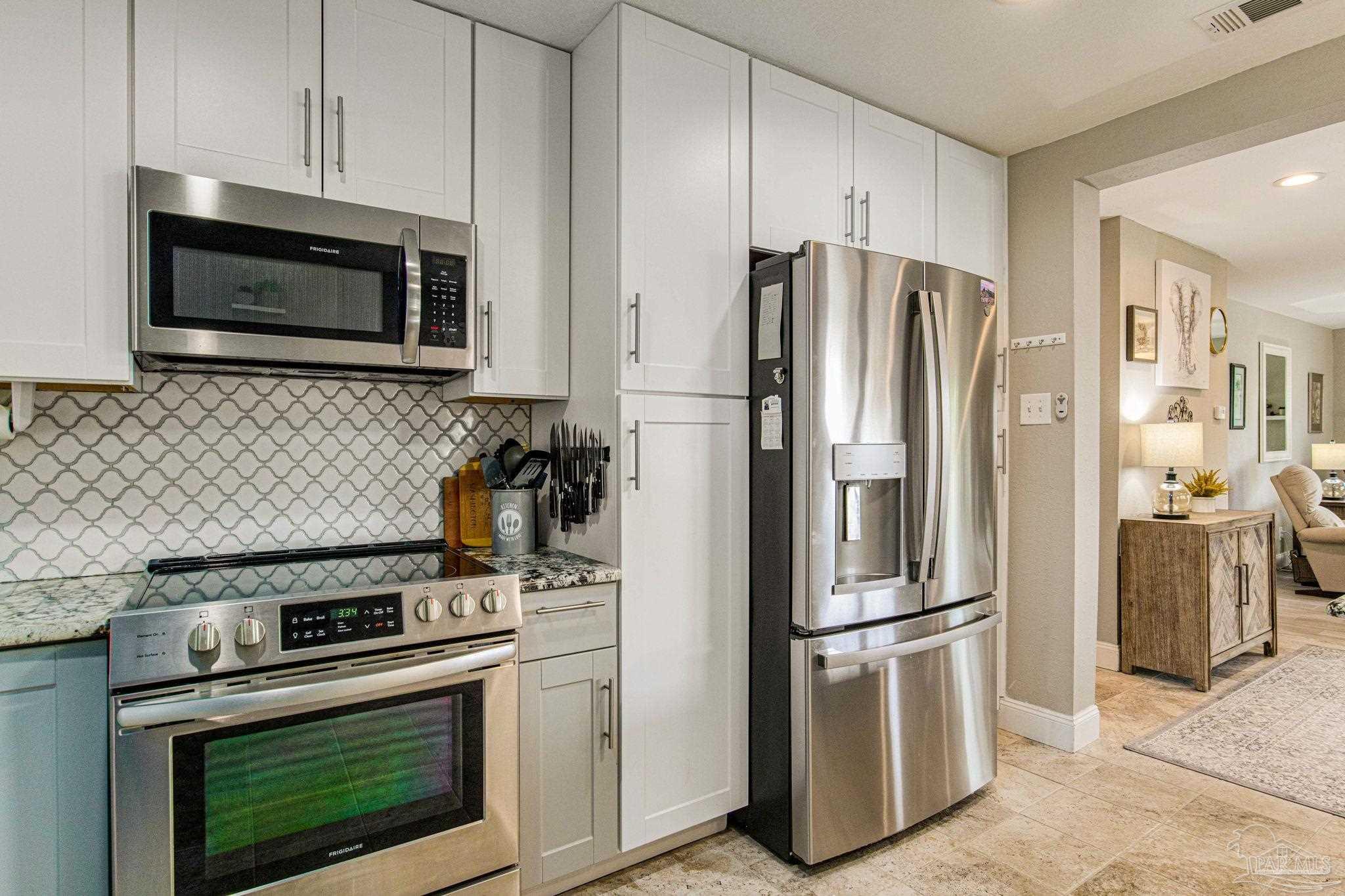 1461 Gamarra Road Pensacola, FL 32503 - Photo 8 of 46 Gallery Image 8