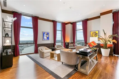 $1,300,000 | 2 Canal Street, Unit 2209, New Orleans, LA 70130