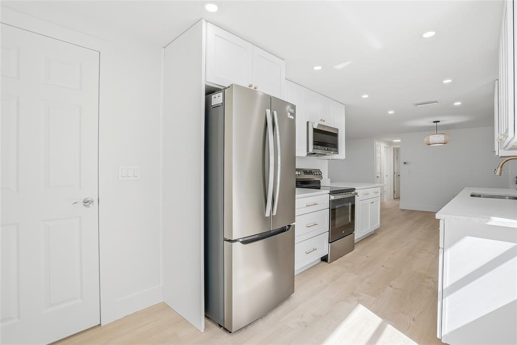 4860 Shell Stream Boulevard New Port Richey, FL 34652 - Photo 17 of 46