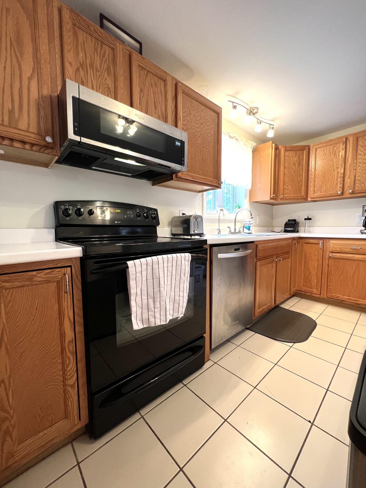 39 Haven Road Windham, ME 04062 - Photo 11 of 43 237DDCED-6AEB-47C7-8EFA-D81153F594C7