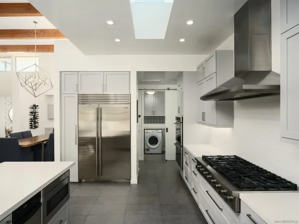 $4,295,000 | 8835 Robinhood Lane, San Diego, CA 92037