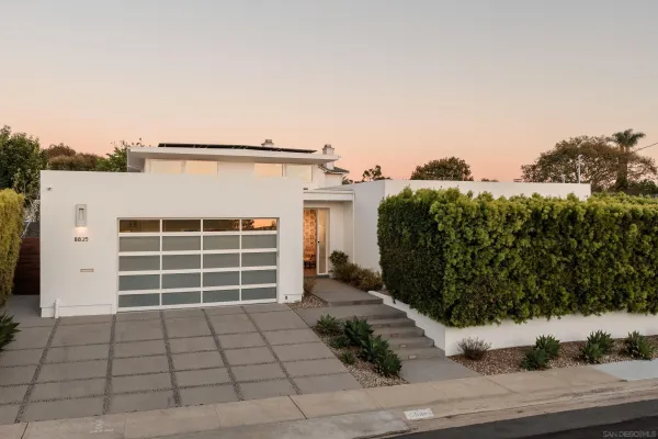 $4,295,000 | 8835 Robinhood Lane, San Diego, CA 92037