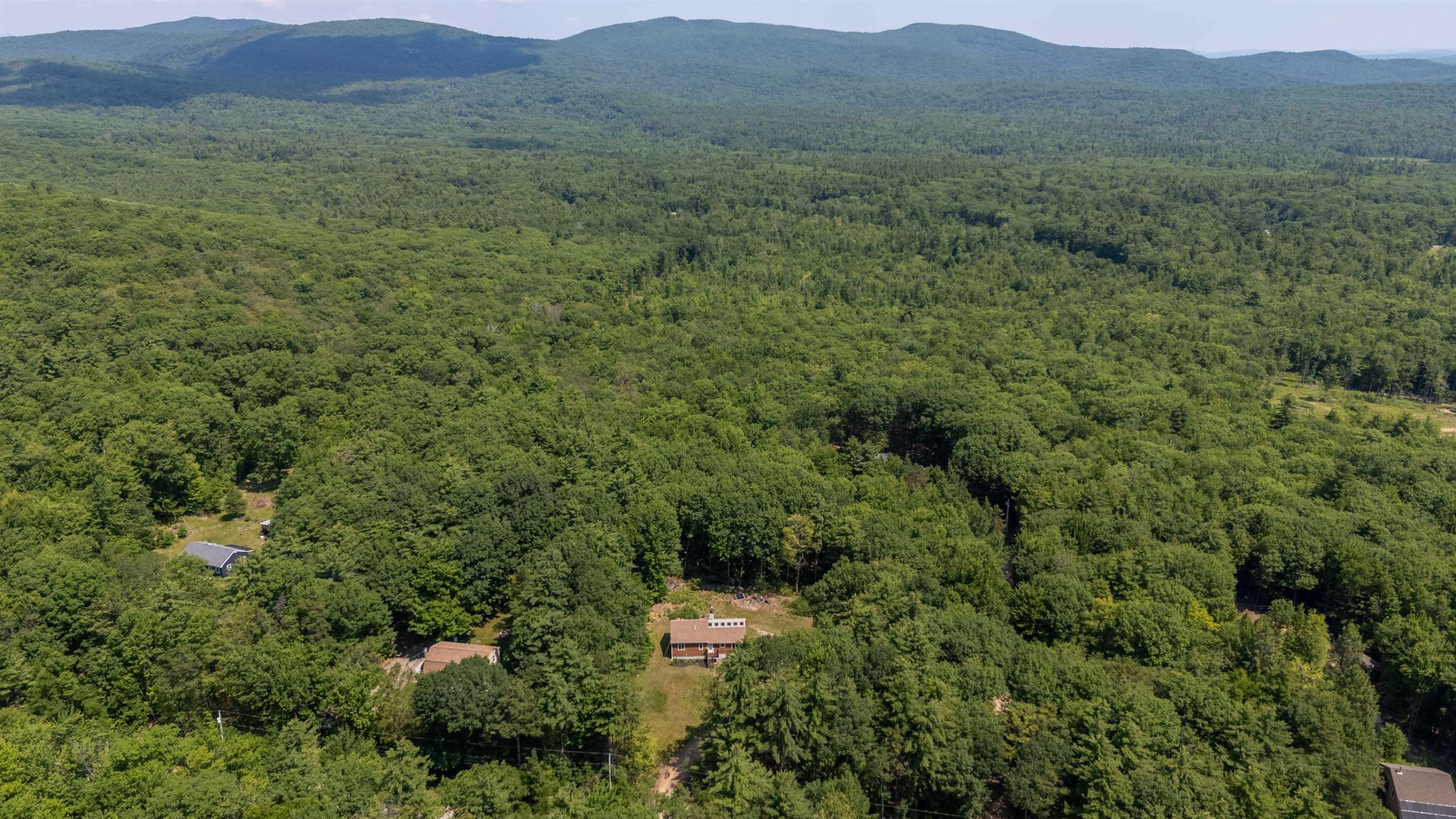 63 Partridge Drive Middleton, NH 03887 - Photo 3 of 59