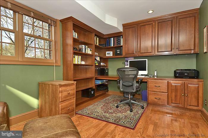 5606 Knollwood Road Bethesda, MD 20816 - Photo 24 of 29 Interior (General)