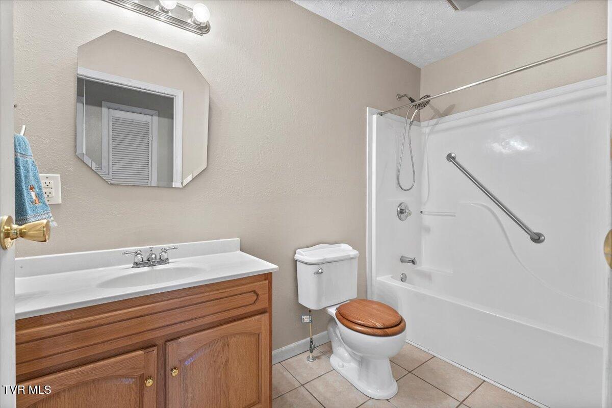 1301 Slimp Branch Road Mountain City, TN 37683 - Photo 25 of 35 09-128A7127