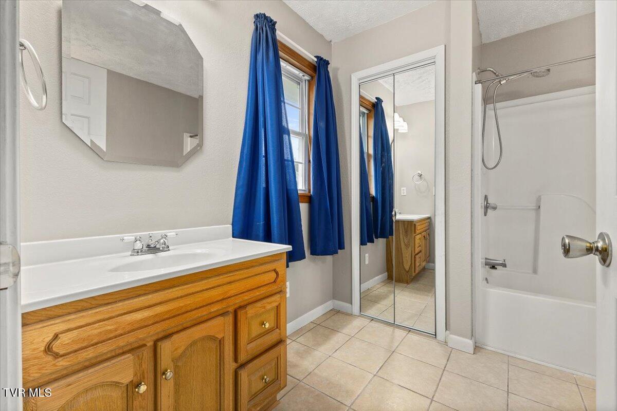 1301 Slimp Branch Road Mountain City, TN 37683 - Photo 30 of 35 13-128A7142