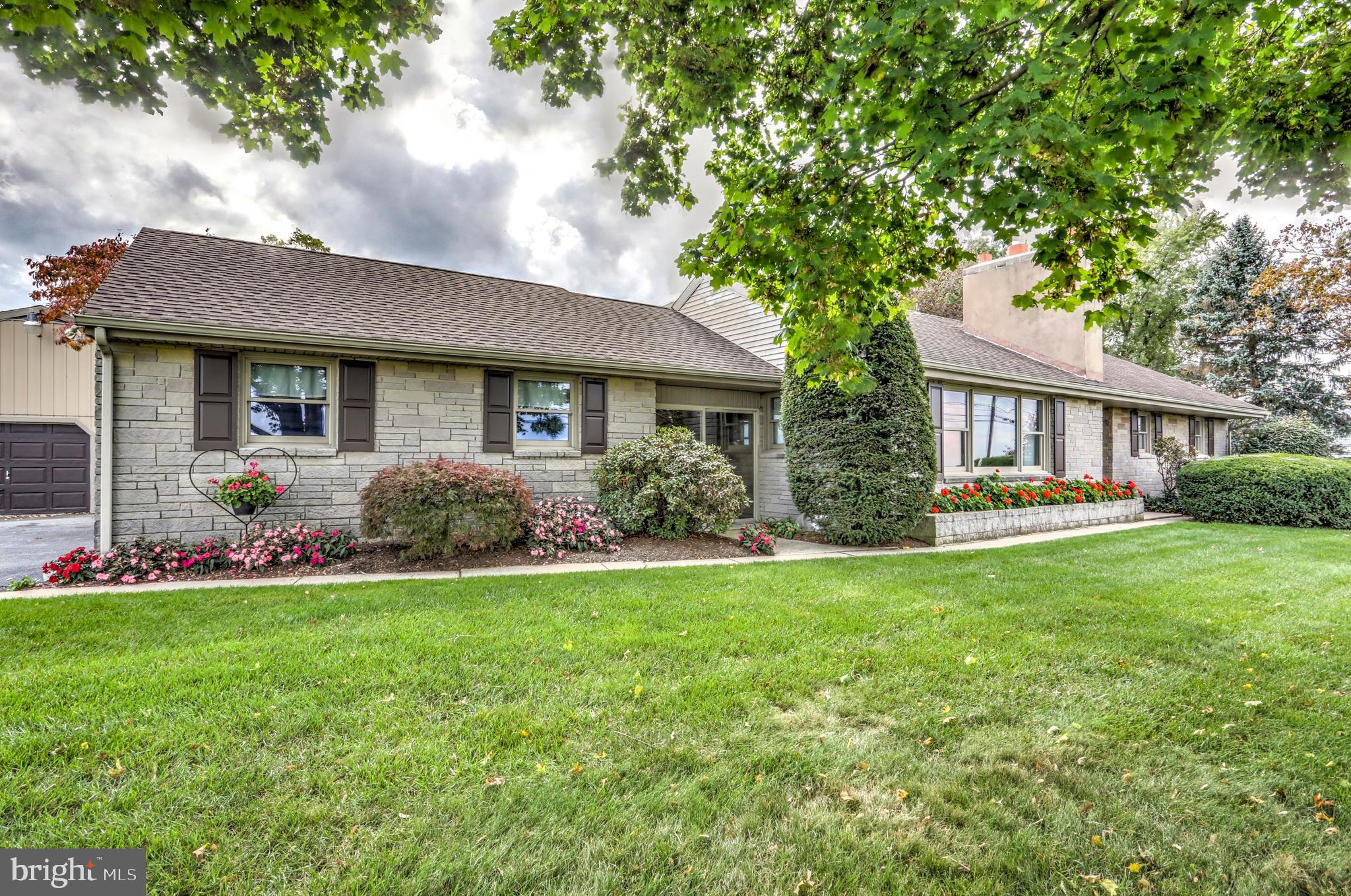 528 Georgetown Road Ronks, PA 17572 - Photo 8 of 52