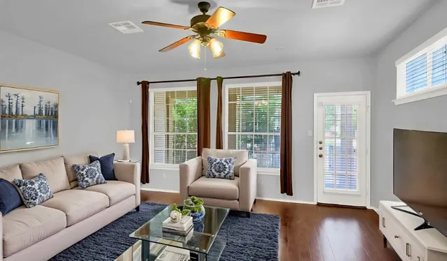 $250,000 | 16100 South Great Oaks Drive, Unit 2202, Round Rock, TX 78681