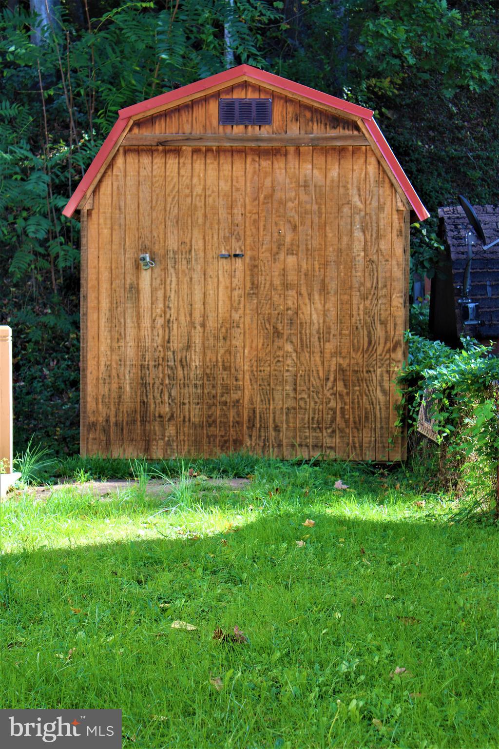 14400 Winchester Road Southwest Cresaptown, MD 21502 - Photo 5 of 29 Shed View 1