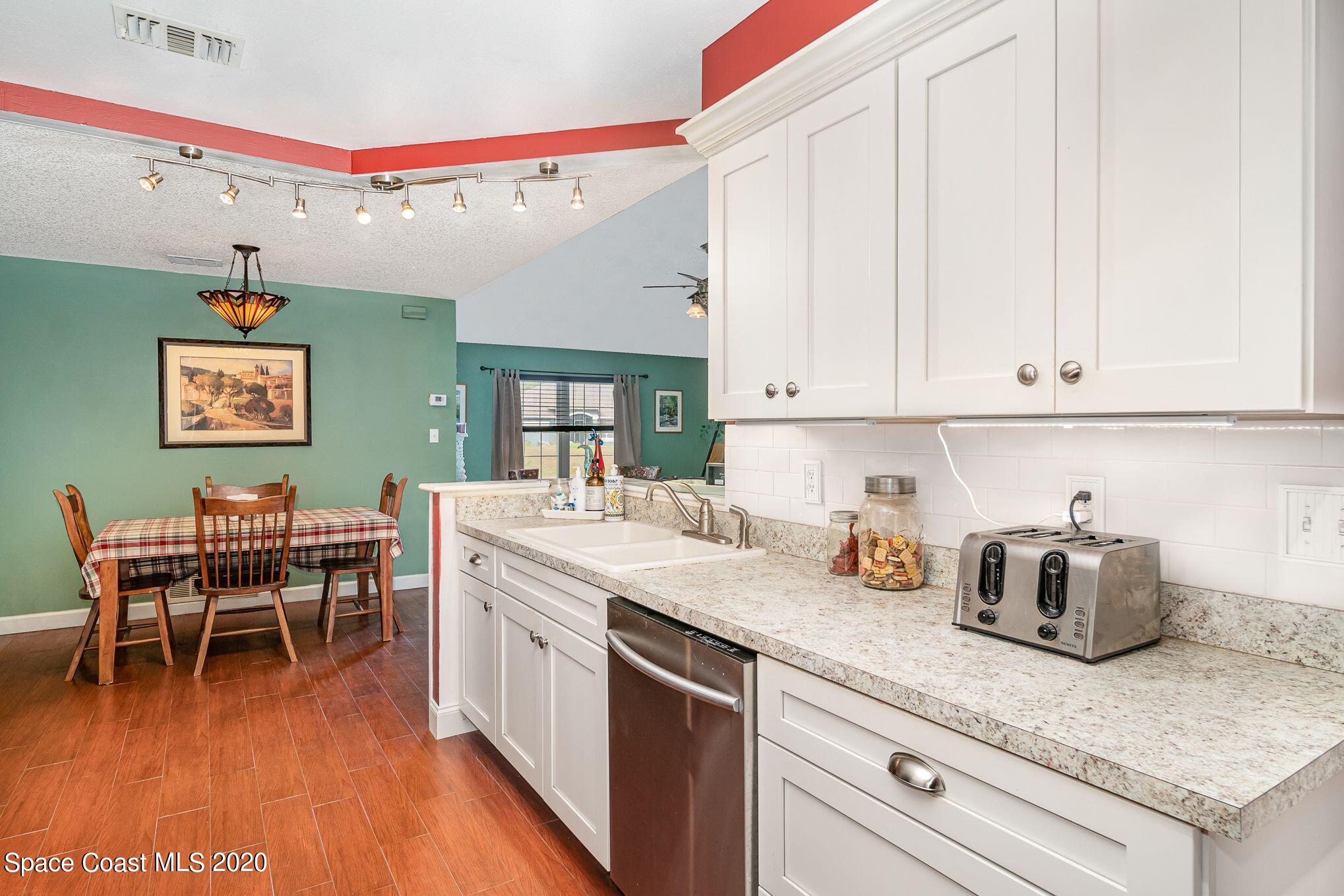 790 Koutnik Road Southeast Palm Bay, FL 32909 - Photo 7 of 14 Image8