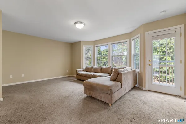 $375,000 | 185 West Street, Unit 4, Southington, CT 06479