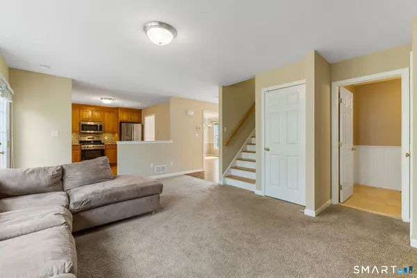 $375,000 | 185 West Street, Unit 4, Southington, CT 06479