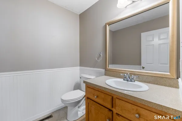 $375,000 | 185 West Street, Unit 4, Southington, CT 06479