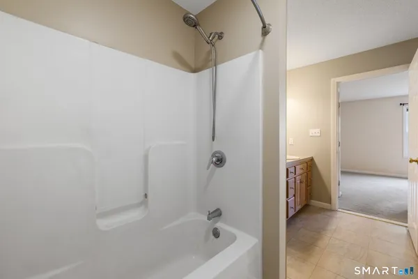 $375,000 | 185 West Street, Unit 4, Southington, CT 06479